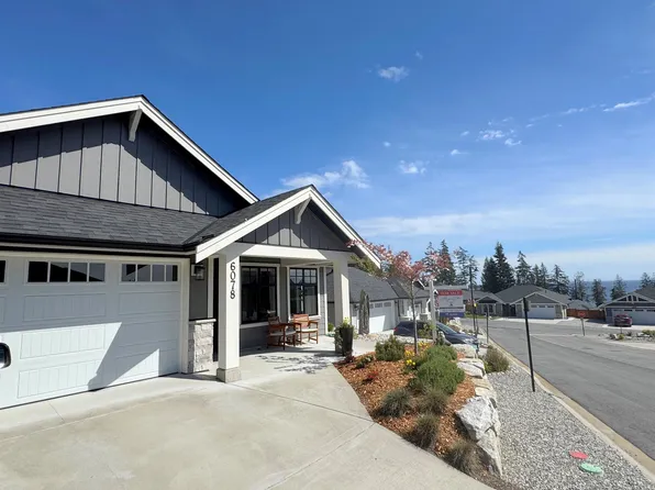 6078 Kingbird Ave, Sechelt, BC V7Z 0S4