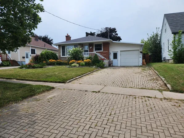 390 Gibbons St, Oshawa, ON L1J 4Z2