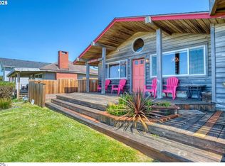 1330 NW Spring St, Newport, OR 97365