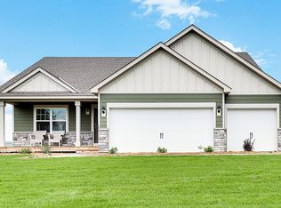 9869 89th Ave S, Cottage Grove, MN 55016