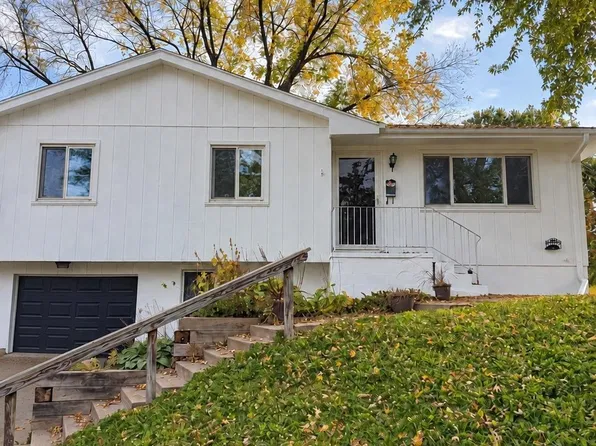 7535 S 89th St, La Vista, NE 68128