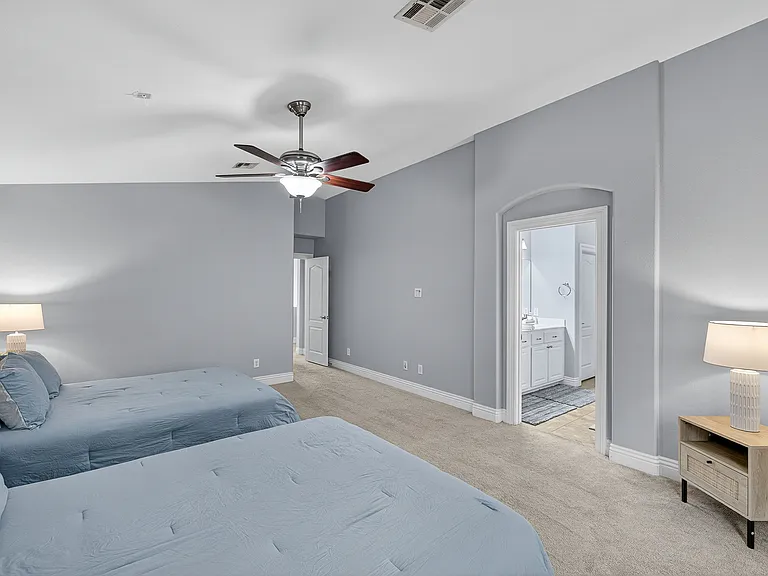 9157 Sunken Meadow Ave — Photo 6