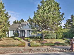 113 Ocean View Ct, Florence, OR 97439