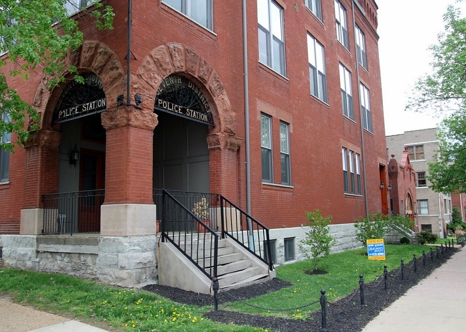 1st image of 2800 S Grand Blvd APT 202