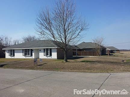 2nd image of 1100 Lee Dr