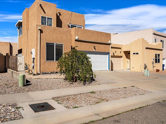 2nd image of 1523 Ocean Breeze Dr NE