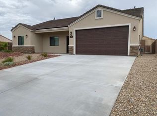 1867 E Fairway Dr, Fort Mohave, AZ 86426