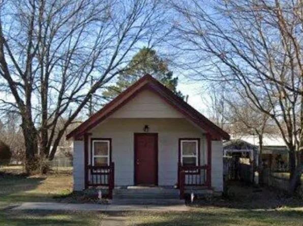 421 E Will Rogers Blvd, Claremore, OK 74017