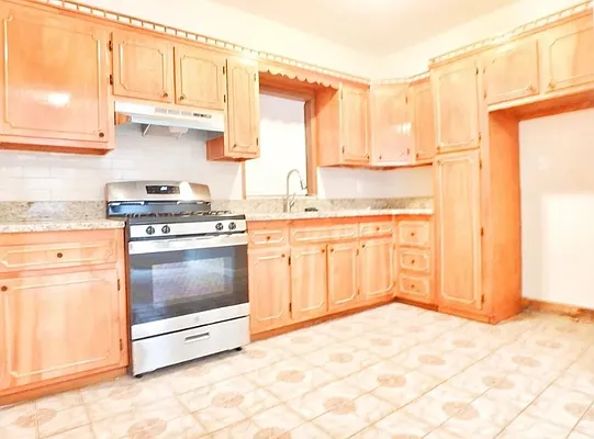 Rented by MAC Realty NY | media 2