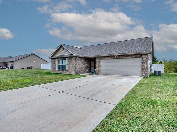 3rd image of 414 Mallard Cir