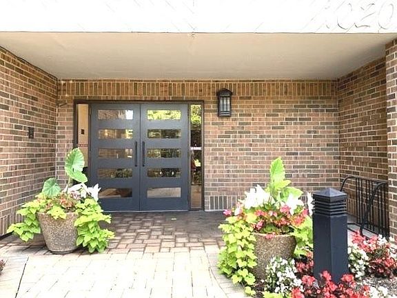 2nd image of 1020 N Harlem Ave