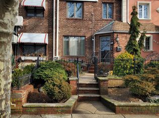 6081 71st St, Maspeth, NY 11378