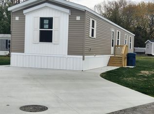 86 Palmer Dr, Sandusky, OH 44870