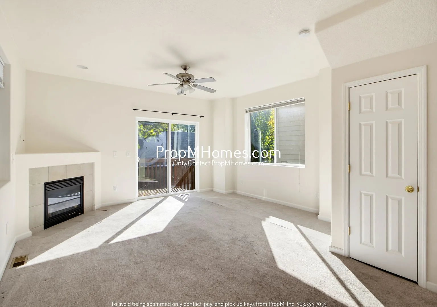 Charming SE 3 Bedroom Home with Attached Garage! — Photo 3