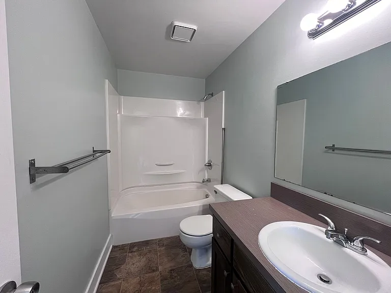 Weathervane Apartments — Photo 22