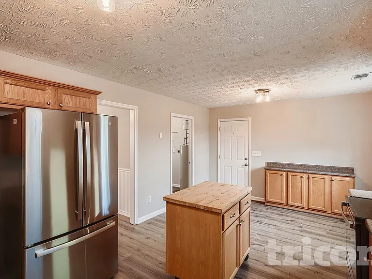 80 Maple Trce — Photo 5