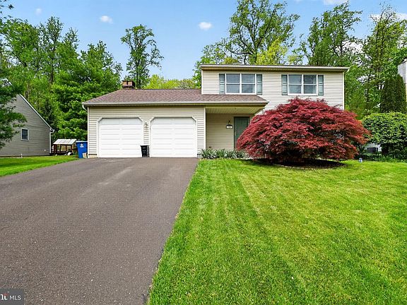 3rd image of 32 Ridge Run Rd