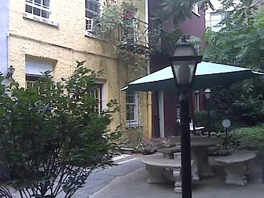 Rented by Citi Habitats | media 7