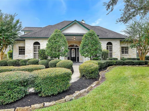 204 Leisure Ln, Friendswood, TX 77546