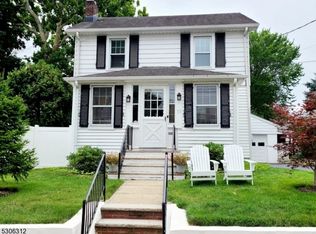 11 Van Dyke Pl, Summit, NJ 07901