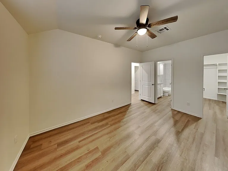 1211 NW 113th St — Photo 12