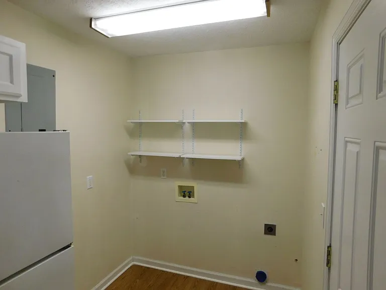 7 Donnell Ave — Photo 6