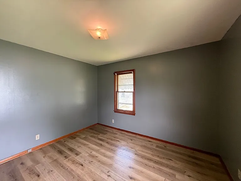 2051 N Main St — Photo 8