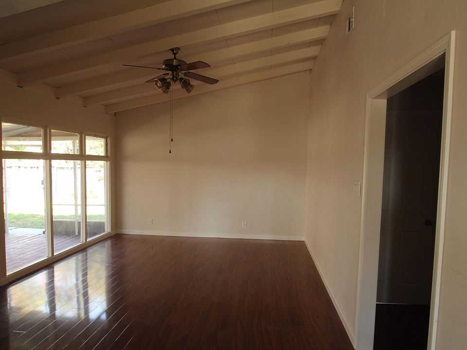 1st image of 739 Clara Vista Ave