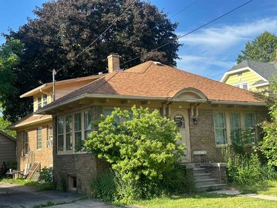 352 W 11th Ave, Oshkosh, WI, 54902