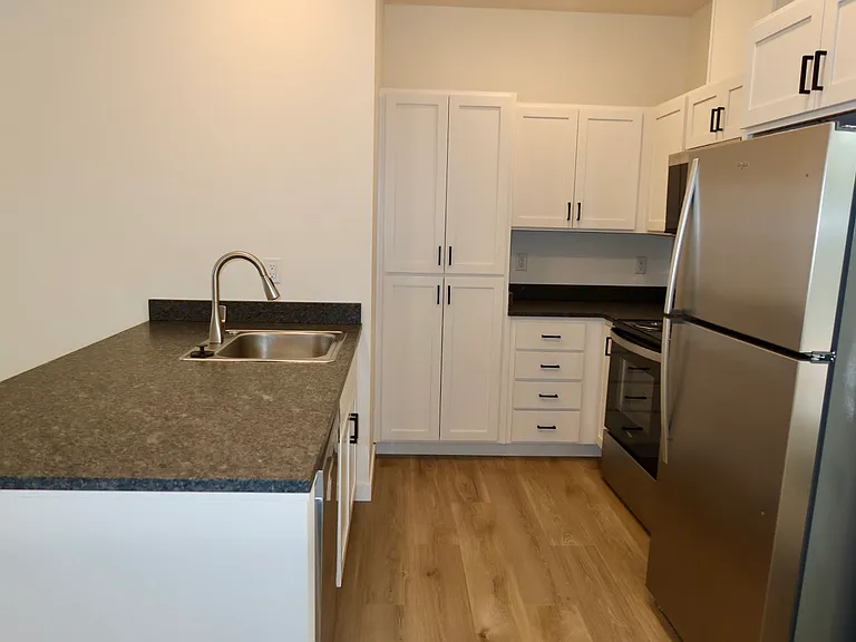 704 Elkins Way SE — Photo 17