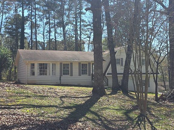 3rd image of 2511 Due West Cir NW