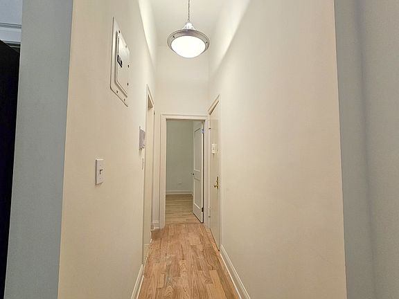 5th image of 652 W 163rd St APT 8