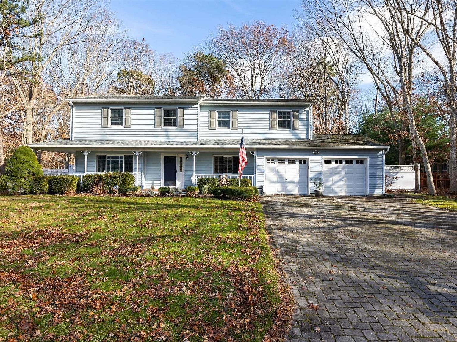 7 Club House Lane, Manorville, NY 11949 | Zillow