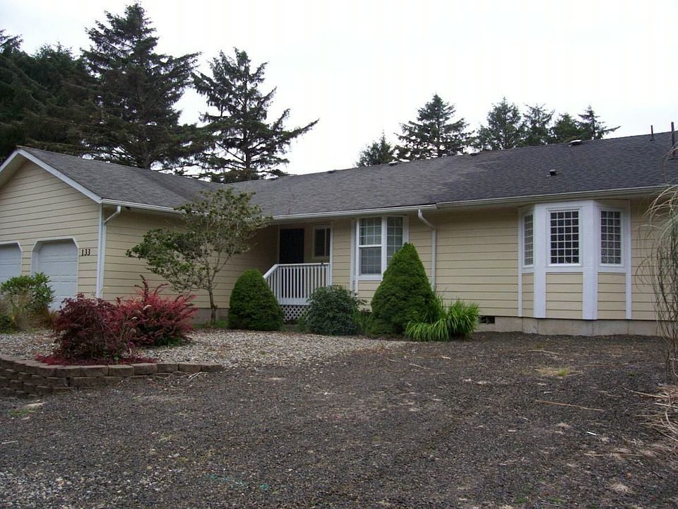 1st image of 133 Octopus Ave NE