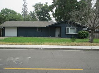 901 SW Rogue River Ave, Grants Pass, OR 97526