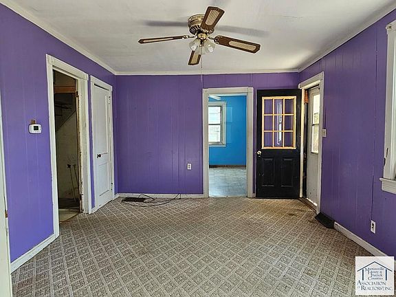 4th image of 214 Harris St