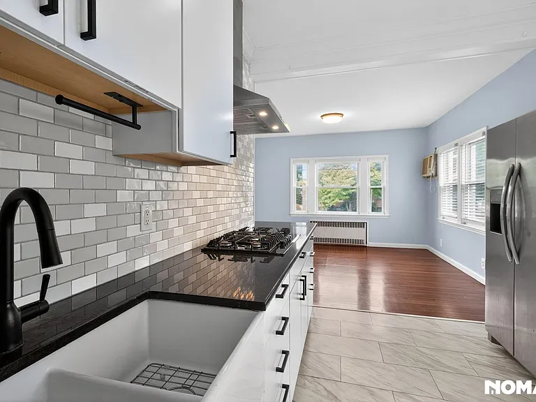 189 Lafayette Ave — Photo 7