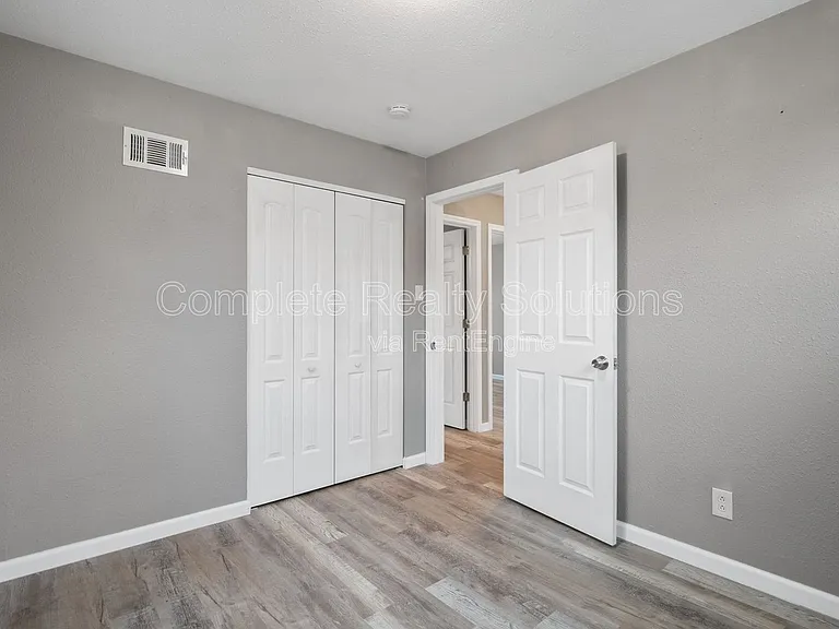 50 Lynn Meadows Ln — Photo 14