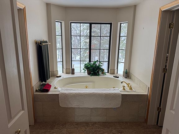 2nd image of 959 Kekin St