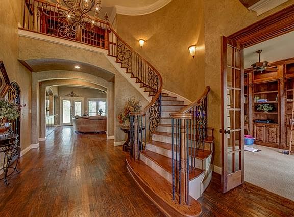 3rd image of 7224 Diamond Oaks Dr