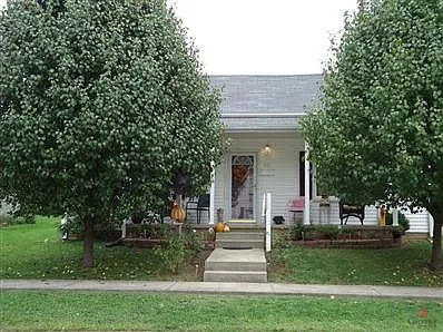 322 L St photo 1