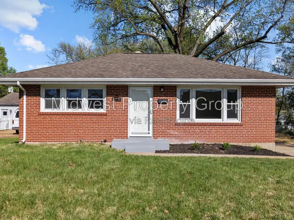 1410 Saint Bernadette Ln, Florissant, MO 63031