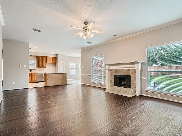 3810 Breaker Ct — Photo 9
