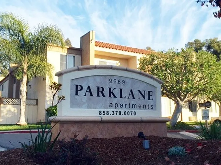 Parklane Apartments — Photo 42