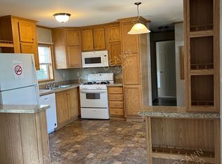 4 Fawn Hl, Sparrow Bush, NY 12780