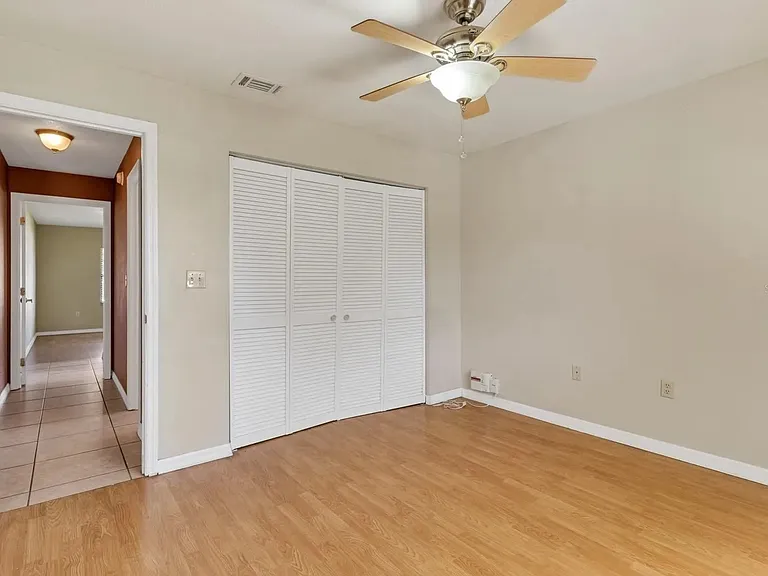 378 Dundee Dr — Photo 6