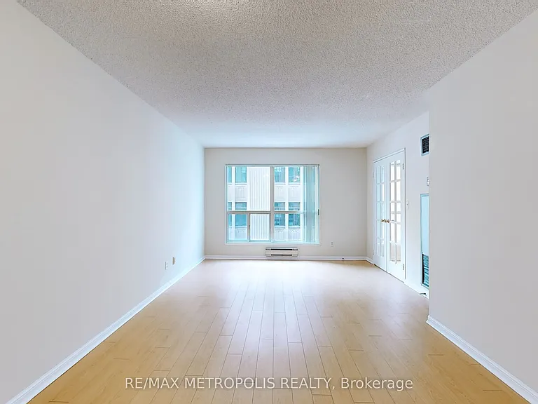7 Carlton St #810 — Photo 16