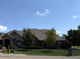 1605 Riviera Dr, Great Bend, KS 67530