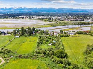 2620 Farmview Rd, Comox Valley, BC V9N9C7