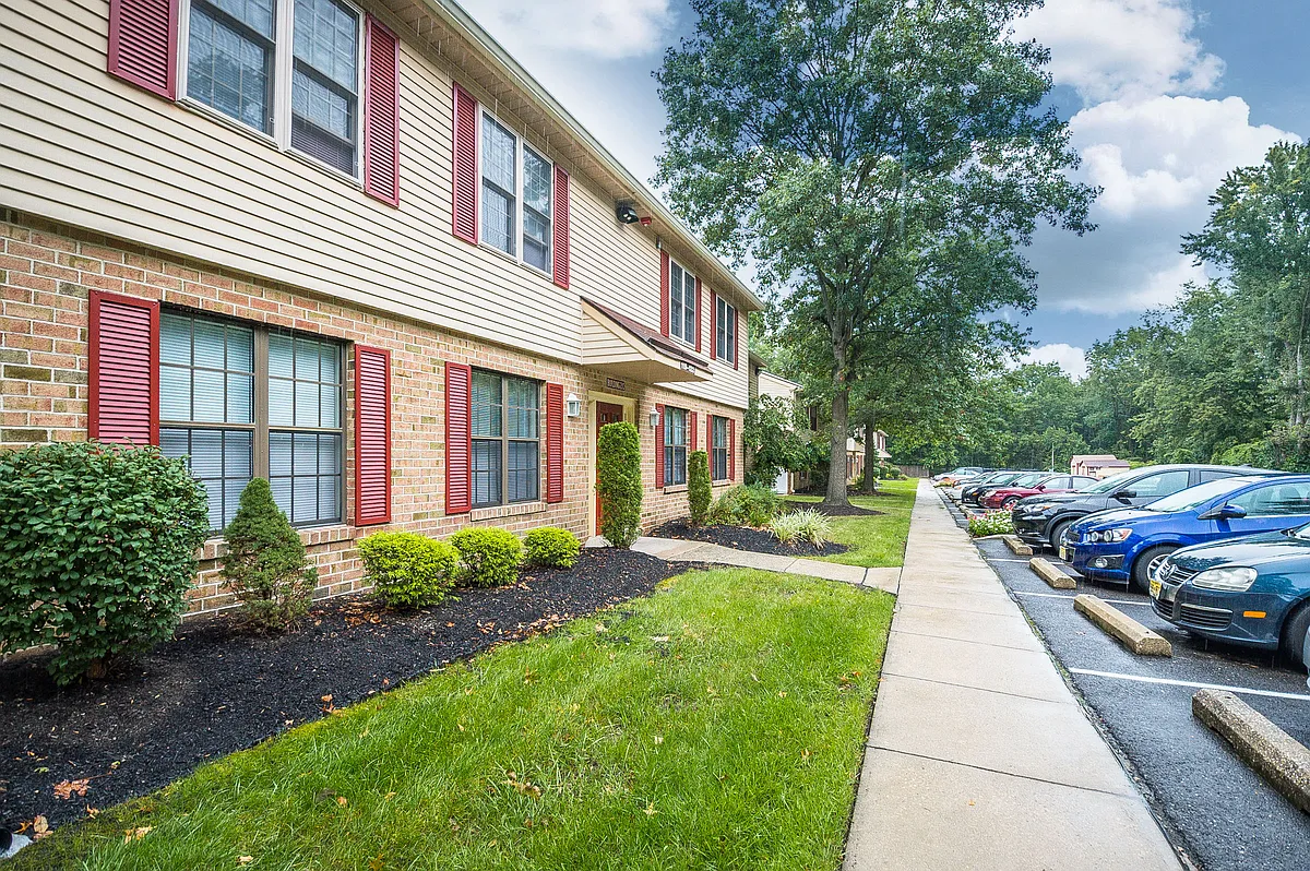 Building Photo - Winstead Village